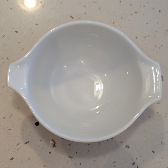 Vintage PYREX Mixing Bowl with Mushroom Design - Picture 6 of 11